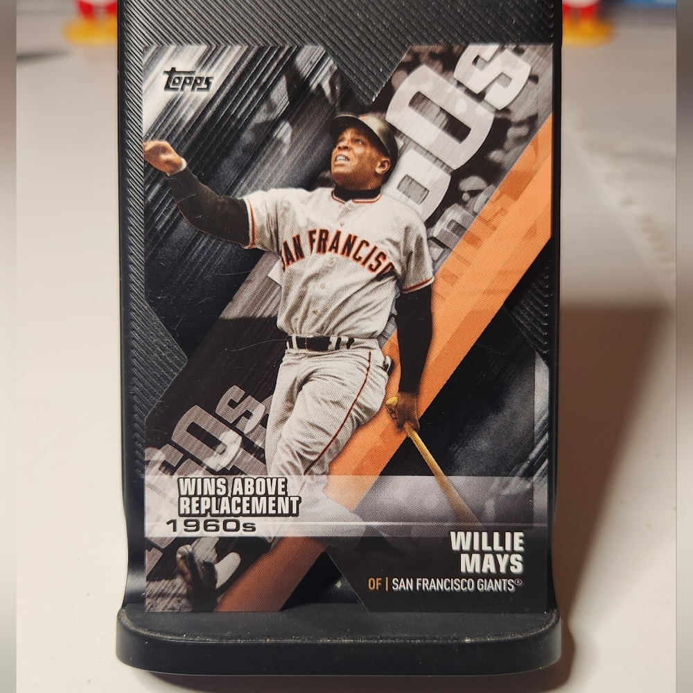 Topps Willie Mays Baseball Card with Black and Gray Design